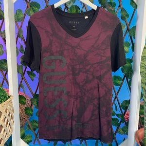 Guess Los Angeles V-Neck T-shirt